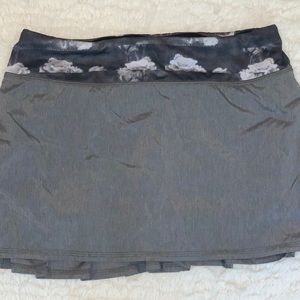 Lululemon size 4 skirt!